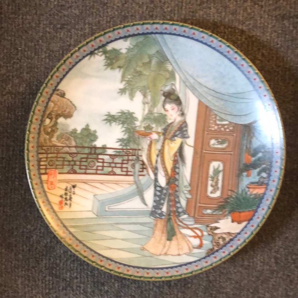 Imperial Jingdezhen Porcelain Plate